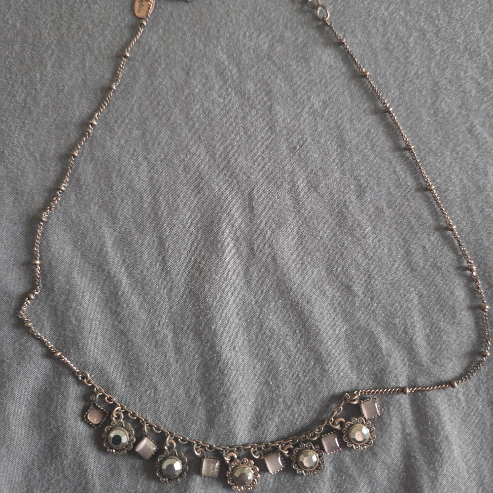 Elegant Gold and Black Necklace